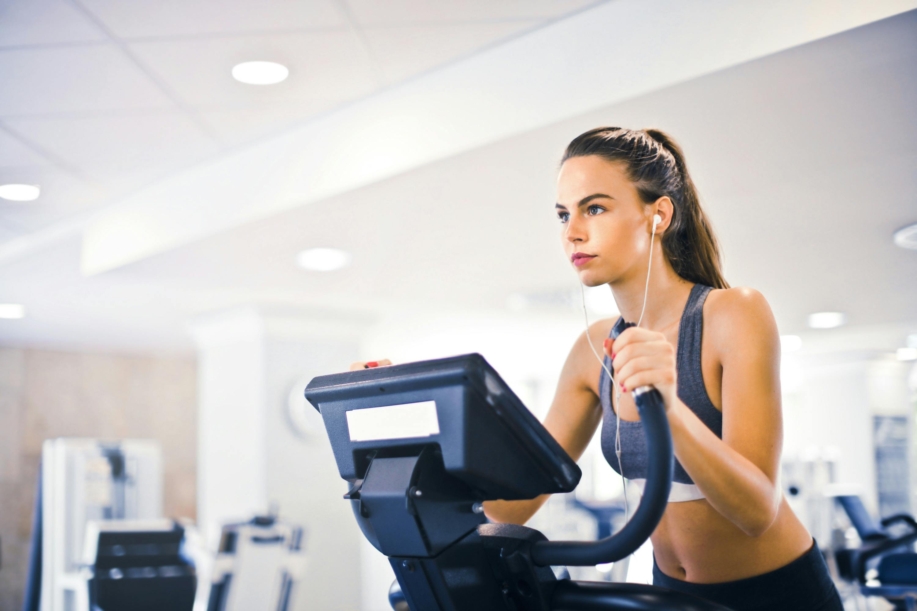 The Evolution of Fitness Technology: Transforming the Personal Training Experience